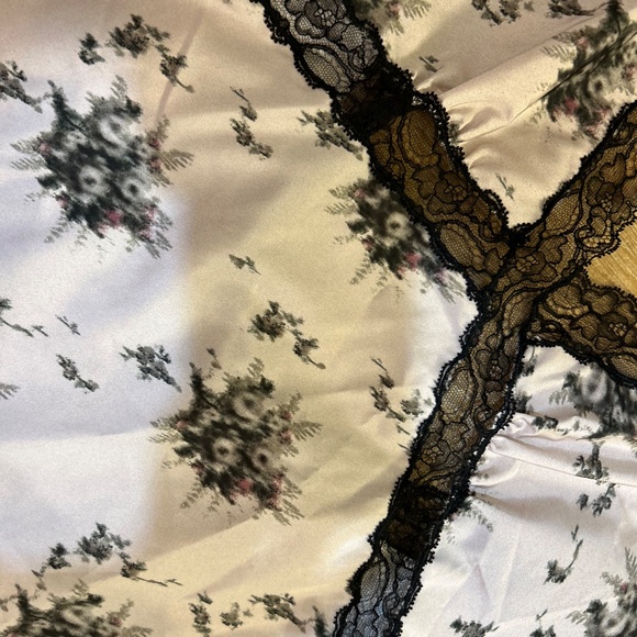 Dress - Picture 8 of 14